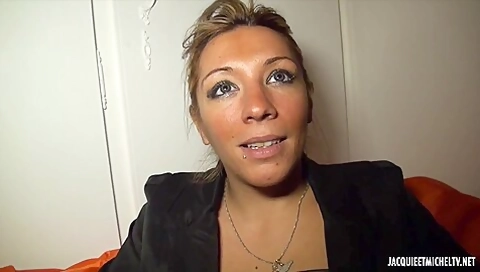 Keyra 27 Visiting Paris Finds Herself In An Impulsive Trio