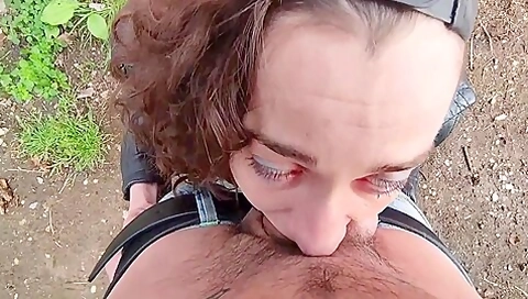 Krizia Tzunami Have A Big Squirt In Outdoor 19 Min