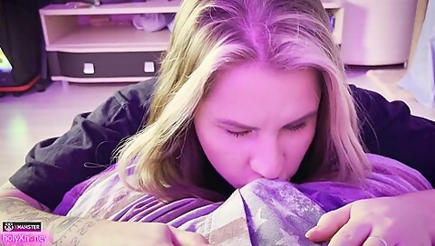 I Love Talking On The Phone And Fucking And Sucking Dick At The Same Time Holyxhoney (full Version)