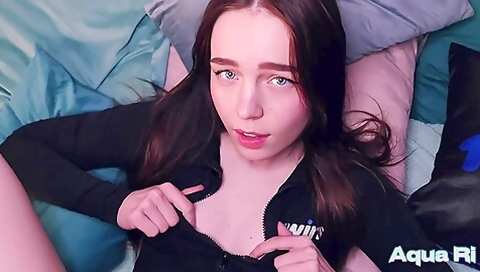 Helped A Girl Get A Bonus And Got Sex In Return