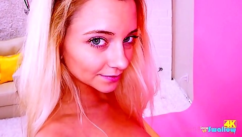 Teenslovetoswallow - Riley Star