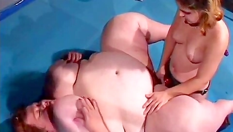 Watch The Fat Midget And Skinny Midget Fuck Each Other